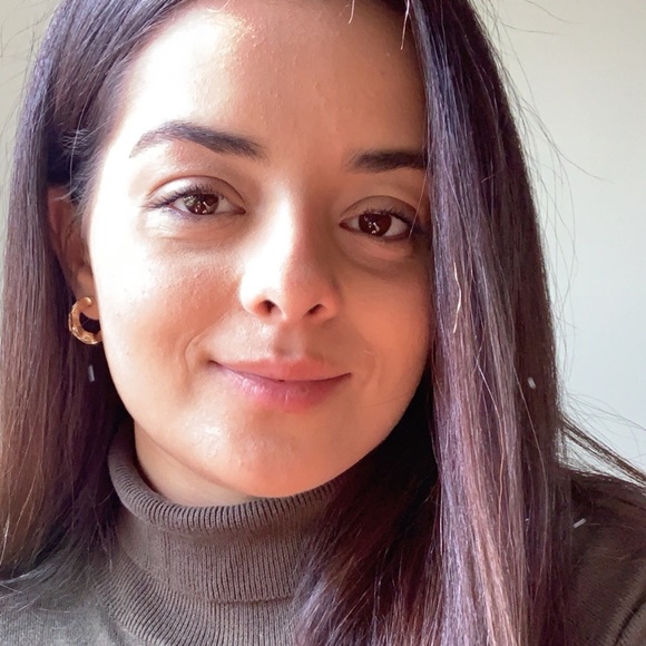 Meet your Posher, Sarah - Picture 1 of 1